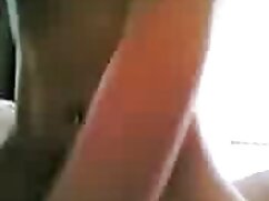 Mega-cô phim sex co dich đang đeo trên cầu thang